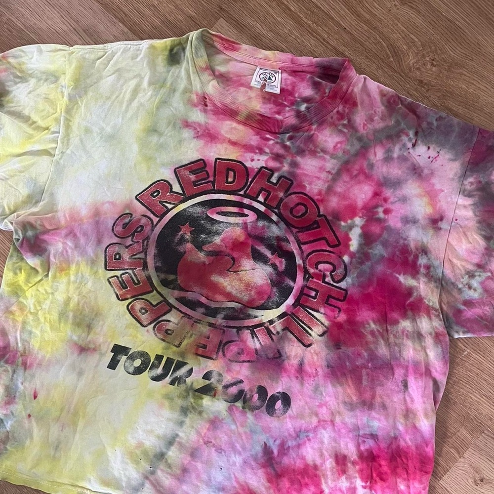 Vintage Red Hot Chilli Peppers x Foo Fighters 2000 Band Tour Shirt Tie Dye Style